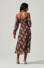 Long Sleeve A-Line Dress - This dress is a cool option to pull off your holiday look. It flaunts a slender highneck. Team this one with a pair of suede boots and a wavy hairdo.