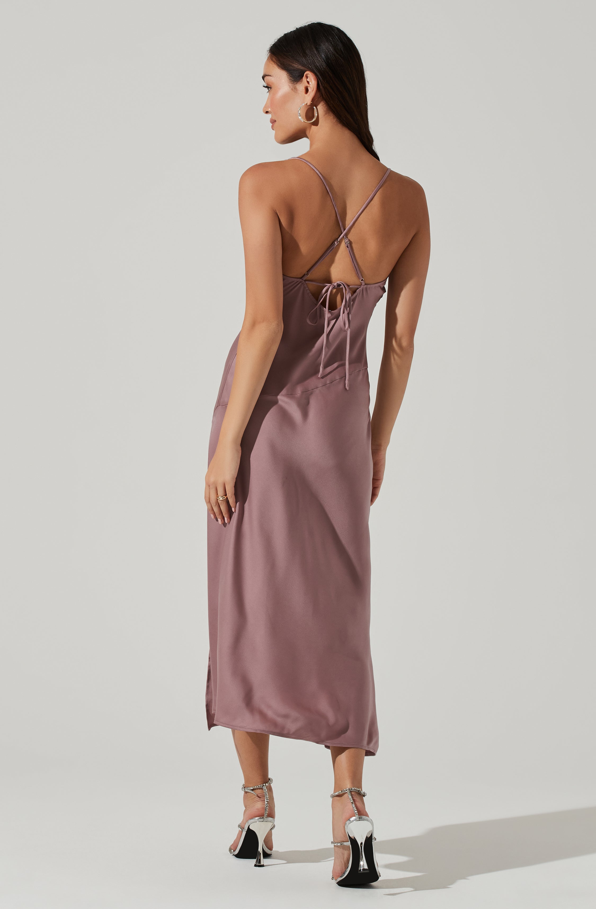 Brown Flare Dress - This dress is bold, retro, and fashionable, making it a must-have. It comes with a modish cowl neck.