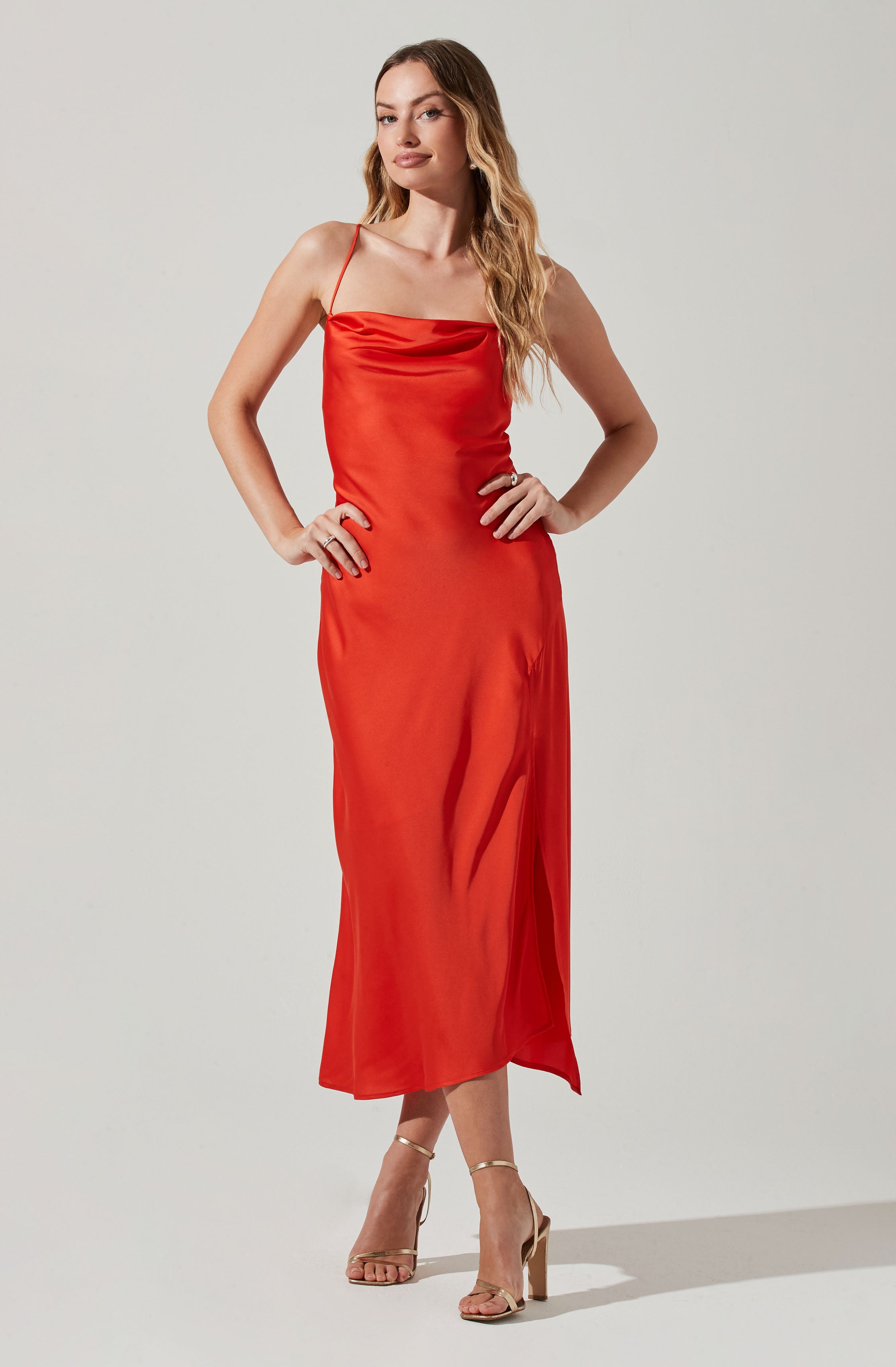Sleeveless Flare Dress - This dress is a cool option to pull off your holiday look. It showcases a refined V-neck.