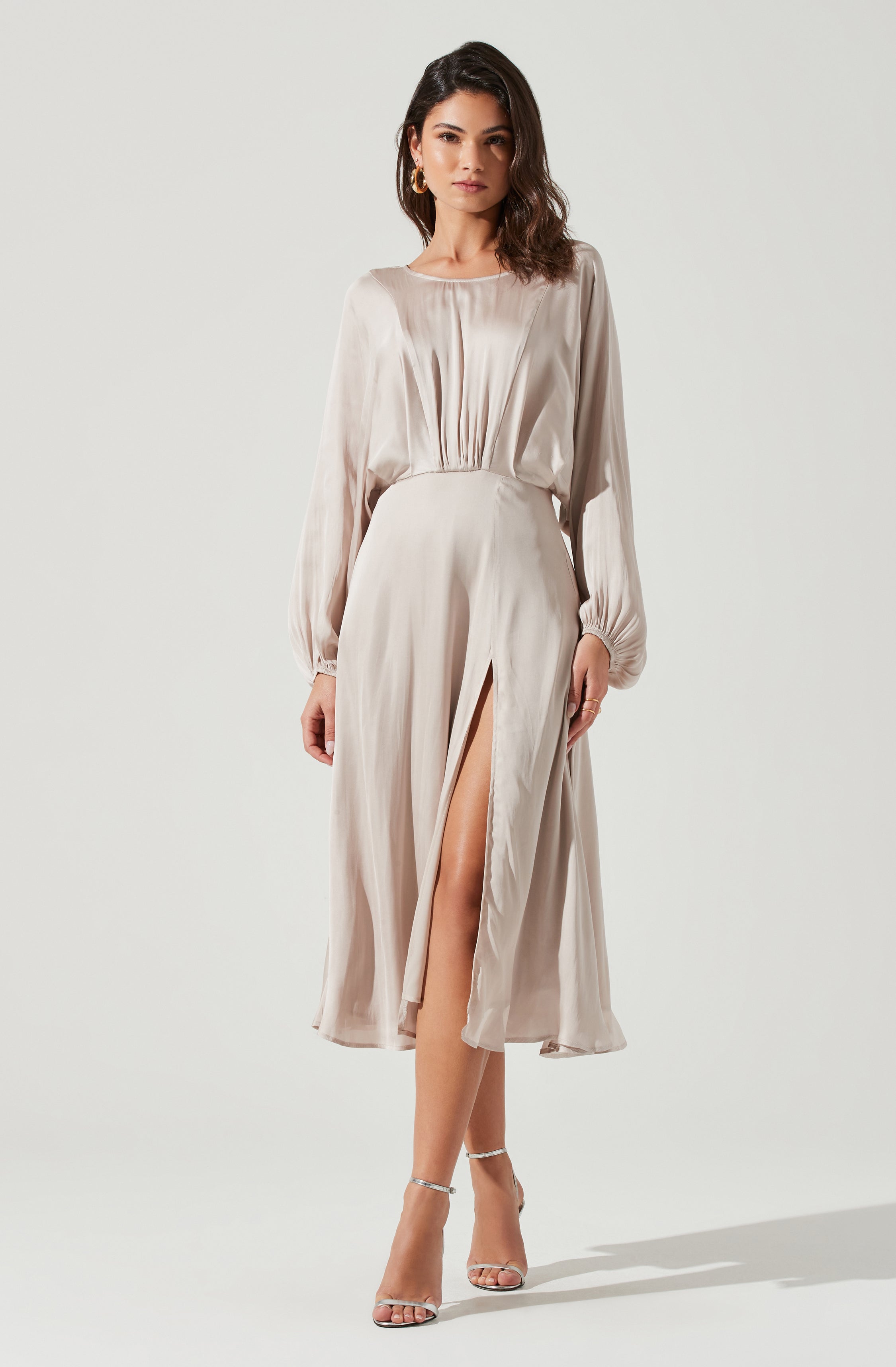 Long Sleeve Flare Dress - This dress is surely one of the more fashion forward options for your wardrobe. It comes with a slender highneck.