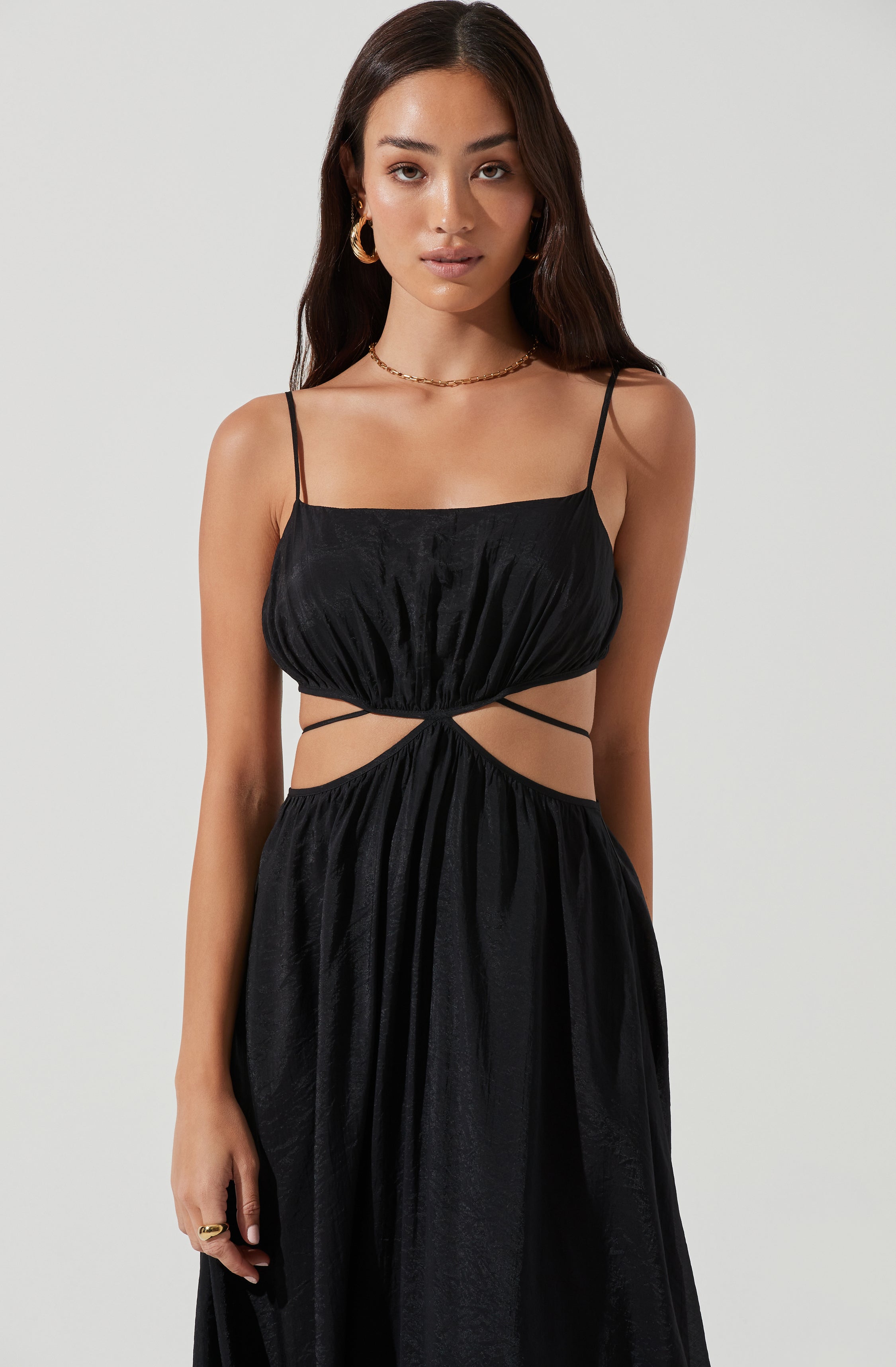 Square Neck Flare Dress - This dress is bold, retro, and fashionable, making it a must-have. It showcases a neatly tailored square neckline.