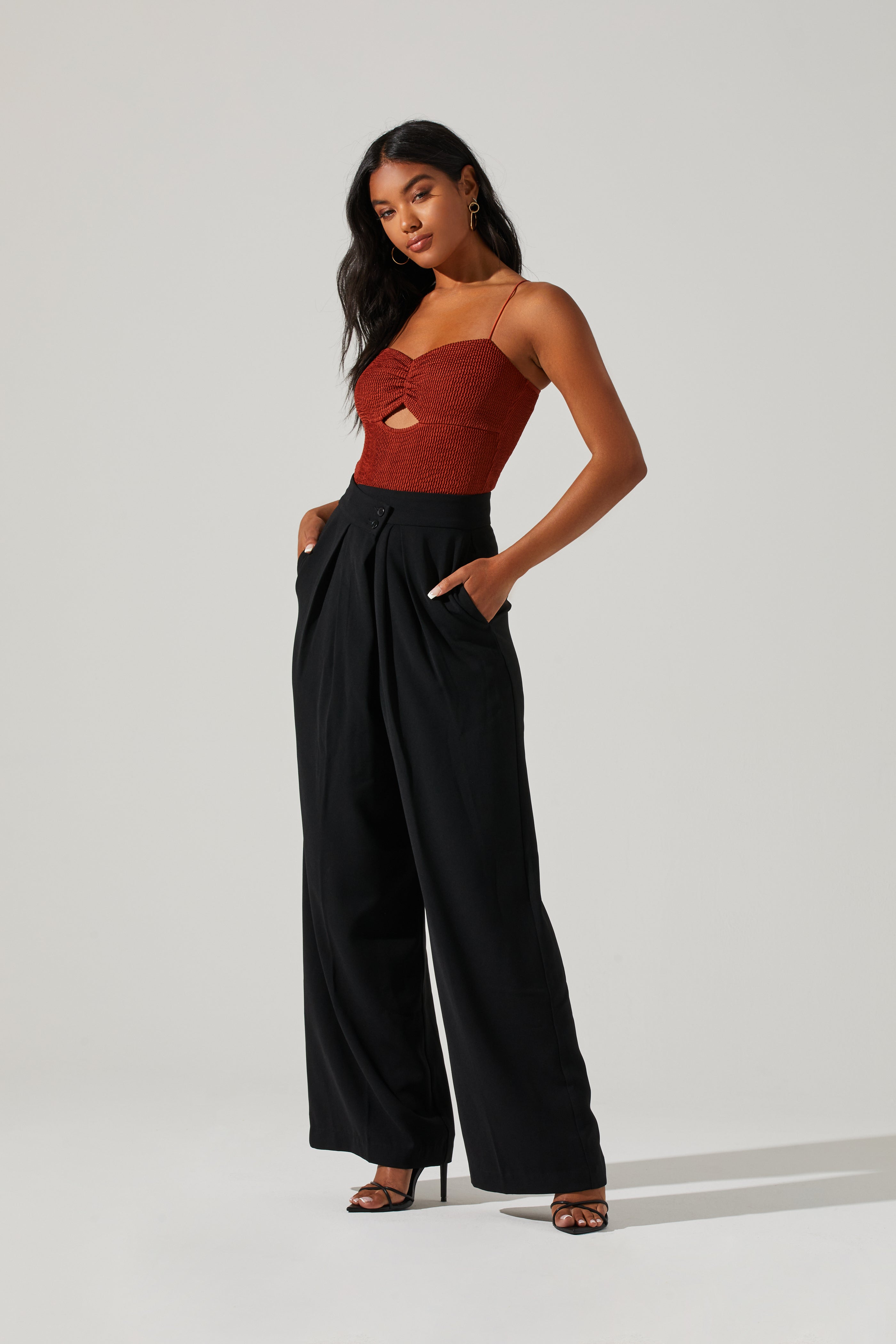 Black Wide Leg Wide Leg - This is a fashionable piece that easily goes from morning coffee to post-work happy hour. It flaunts a stylishly wide fit.