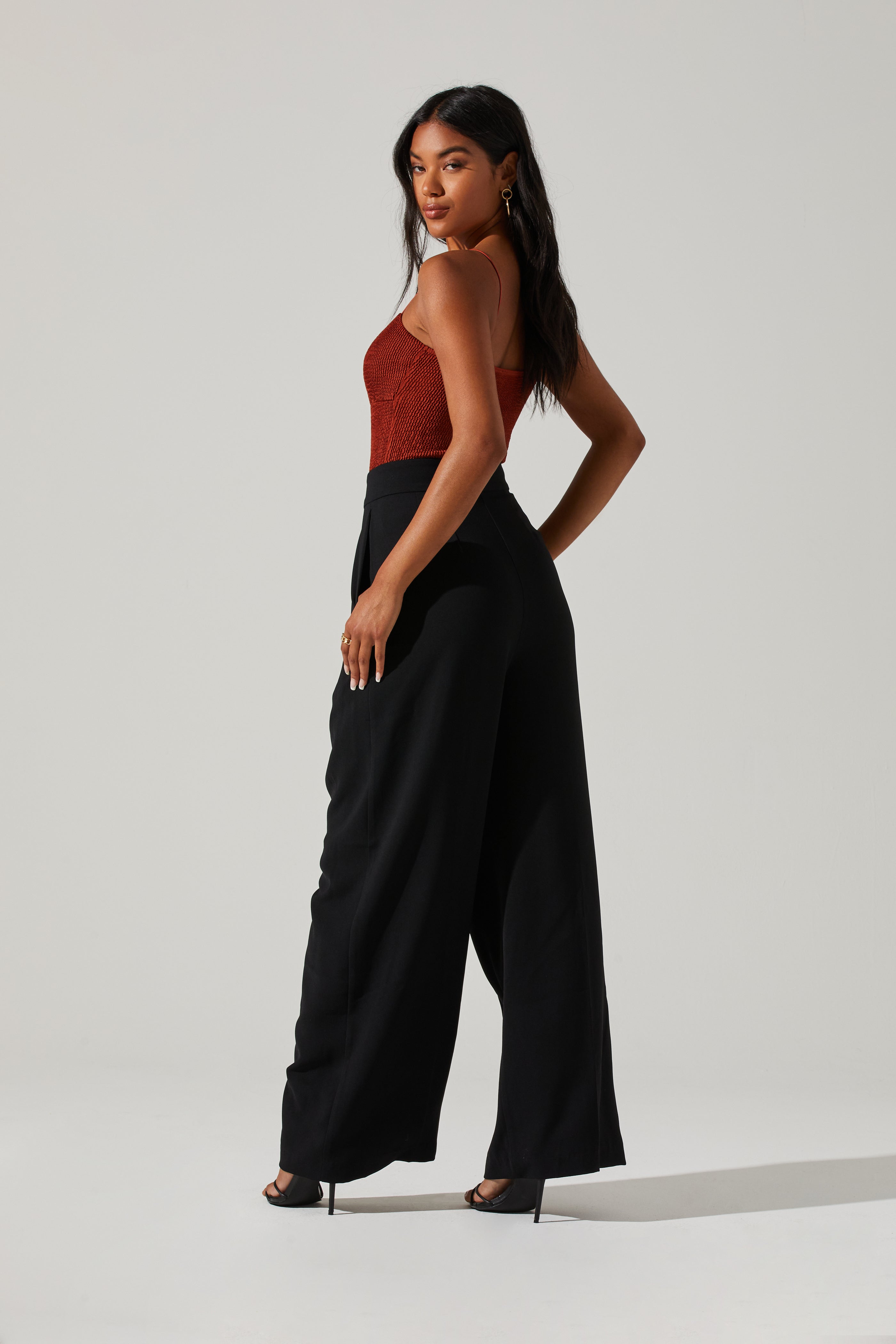 Black Wide Leg Wide Leg - This is a fashionable piece that easily goes from morning coffee to post-work happy hour. It flaunts a stylishly wide fit.