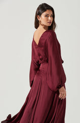 Red V-Neck Flare Dress - This dress is ideal for a summer brunch. It features a refined V-neck.