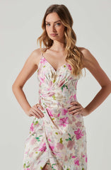 Grey A-Line Dress - This A-line dress gives a breezy yet stylish vibe, and is perfect for a brunch date. It flaunts a stylish V-neck. Team this one with a pair of suede boots and a wavy hairdo.