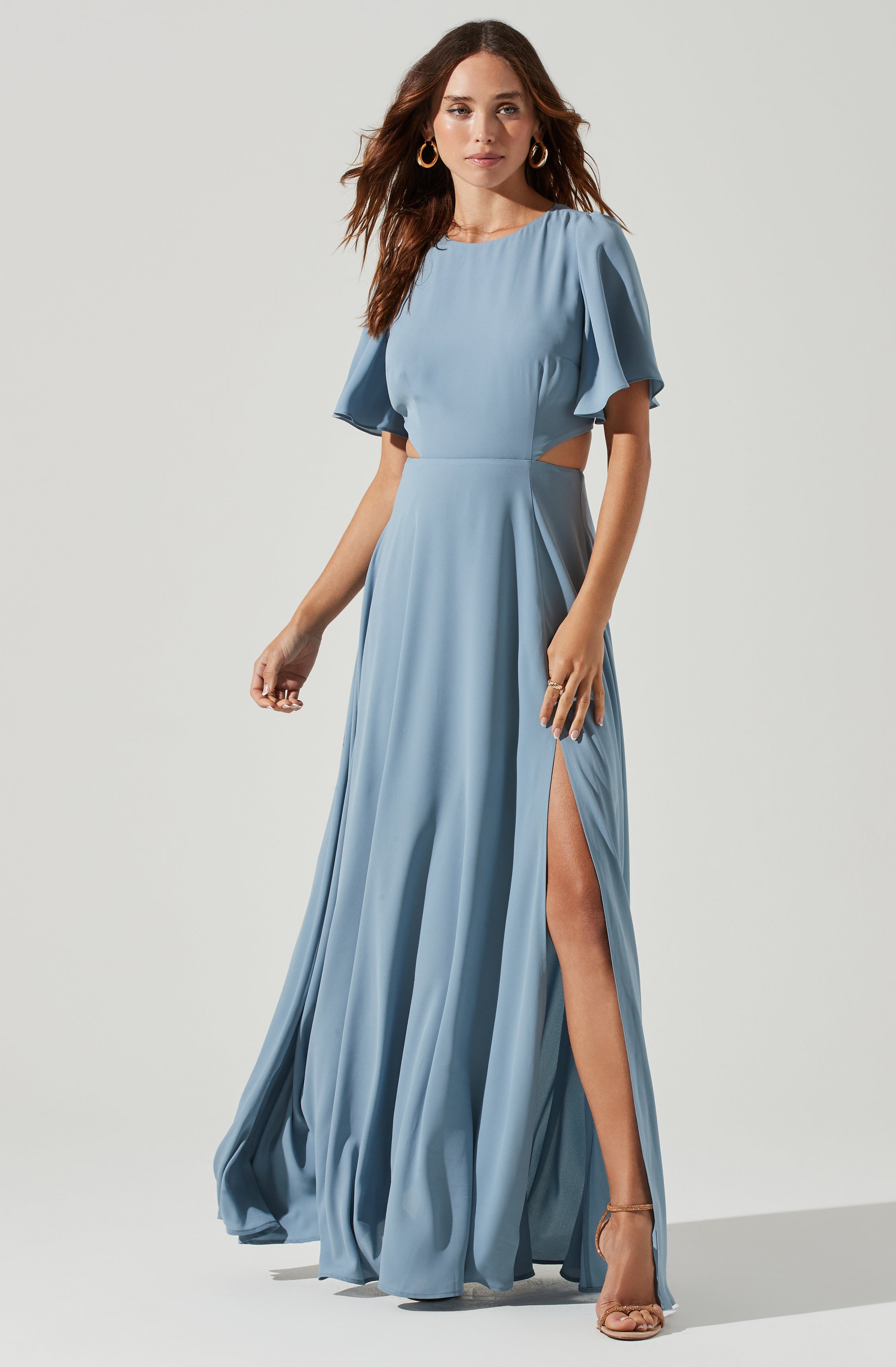 Blue Flare Dress - This dress spells out pure class. It flaunts a crew neck.