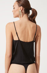 Lace Sweetheart Neck Camisole - Showcase effortless style, in this modish piece. It flaunts an enticing sweetheart neckline.